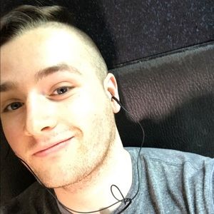 Meet your Posher, Brandon